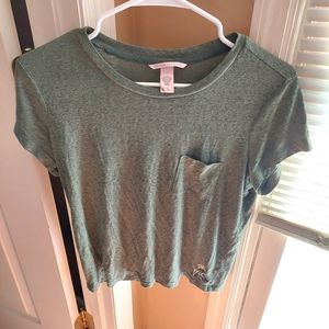 LIKE NEW VICTORIA SECRET SHORT SLEEVE T-SHIRT